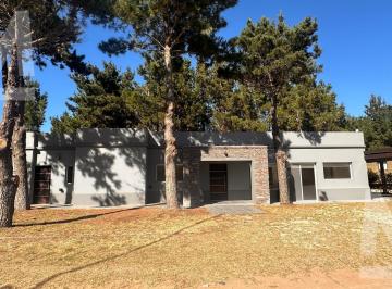 Casa · 140m² · 5 Ambientes · 2 Cocheras · Casa en Venta Costa Esmeralda, Senderos 1