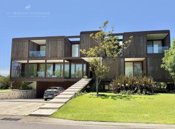 Casa · 1211m² · 4 Ambientes · 3 Cocheras · Casa de 4 Ambientes en Venta en La Reserva Cardales