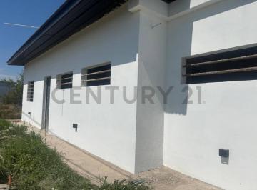 Casa · 117m² · 3 Ambientes · 2 Cocheras · Casa en Venta en Gonnet a Estrenar con Parque - 2 Dorm. - Villa Castells