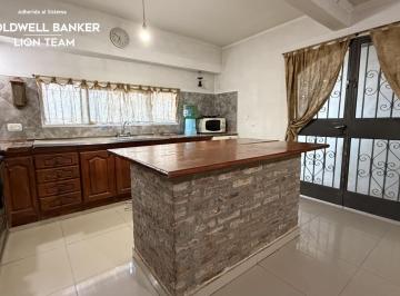 Casa · 150m² · 3 Ambientes · 1 Cochera · Venta Casa 3 Amb con Pileta Laferrere