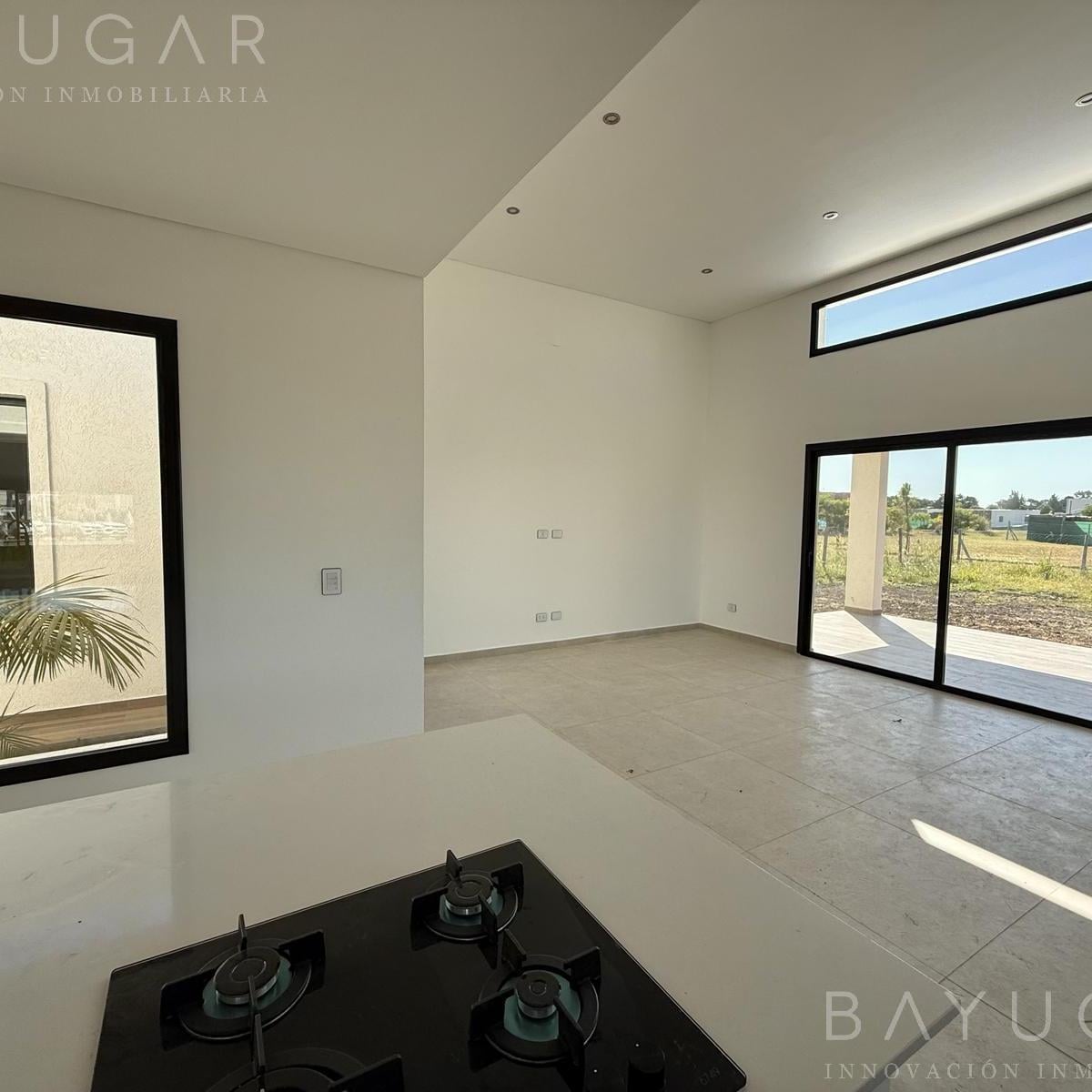 Casa en Venta - Barrio Santa Elena, Pilar del Este