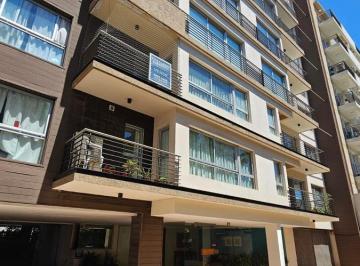Departamento · 65m² · 3 Ambientes · 2 Cocheras · Departamento 3 Ambientes con Doble Cochera en Último Piso en El Centro de Castelar Norte
