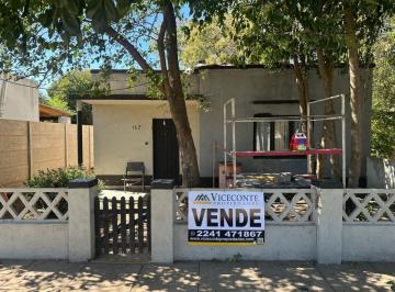 Casa de 3 ambientes, General Belgrano · Casa a Reciclar de 50 m². Sobre Calle 105. General Belgrano