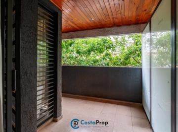 Departamento · 58m² · 2 Ambientes · Alberdi | Departamento 1 Dormitorio con Balcón a 3 Cuadras Nuevocentro Shopping