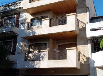 Departamento de 3 ambientes, Boedo · Reservado!departamento de 3 Ambientes en Venta con Balcón Al Frente, Cochera y Parrilla