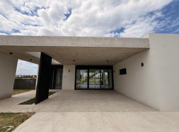 Casa · 220m² · 5 Ambientes · Casa en Venta 5 Ambientes en El Naudir