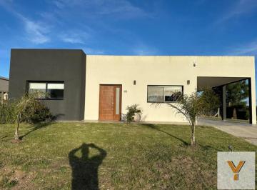 Casa · 180m² · 4 Ambientes · Casa en Venta - 3 Dorm. 2 Baños - Pinamar