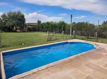 Casa · 45m² · 4 Ambientes · 1 Cochera · Casa con Gran Terreno y Pileta en El Pedemonte de Luján de Cuyo