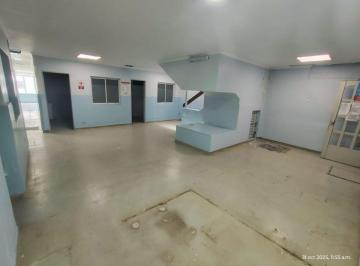 Oficina comercial de 10 ambientes, Moreno · Edificio en Dos Planta con Consultorios en Alquiler