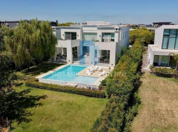 Casa · 469m² · 7 Ambientes · 1 Cochera · Casa 7 Ambientes 4 Dorm.. | Casa en Alquiler en El Golf, Nordelta