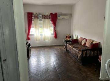 Departamento · 68m² · 2 Ambientes · Departamento 3 Ambientes Barracas Venta