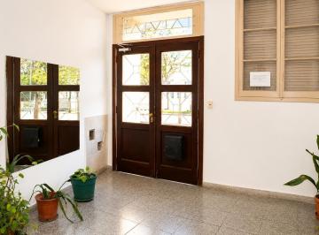 Departamento · 68m² · 2 Ambientes · Departamento 3 Ambientes Barracas Venta