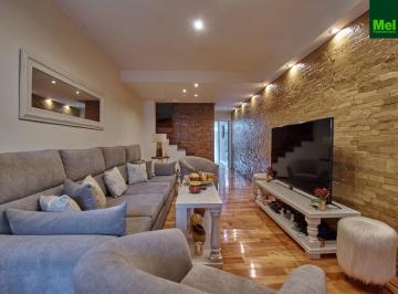 Casa · 120m² · 4 Ambientes · 2 Cocheras · Casa 4 Ambientes|cochera Doble, Jardín |venta, Urquiza