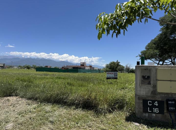 Terreno · 790m²