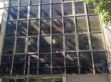 Edificio · 680m² · Excelente Local con Depósito Sobre Lote Propio - Mixtura II