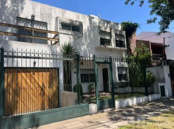 Casa · 162m² · 5 Ambientes · 1 Cochera · Casa en Florida en Venta 5 Ambientes Lote de 10 X 36 m - Hermoso Pulmon de Manzana
