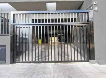 Garage · 14m² · Venta Cochera Cubierta en Caseros