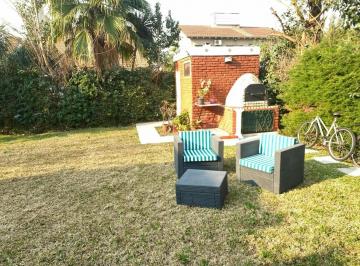 Casa · 190m² · 6 Ambientes · Casa en Venta - 5 Dorm. 3 Baños - Canning