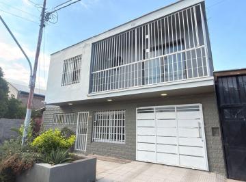 Casa de 5 ambientes, Rodeo de la Cruz · Casa en Rodeo de La Cruz, Guaymallén - Venta