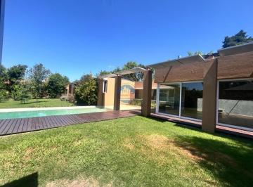 Casa · 299m² · 5 Ambientes · 2 Cocheras · Las Delicias - Casa en Alquiler 3 Dorm..