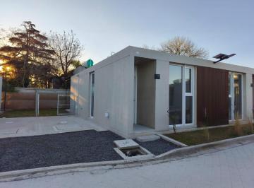 Casa · 45m² · 2 Ambientes · 1 Cochera · Casa en Venta en Barrio Bruk, Ringuelet