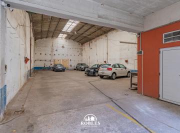 Bodega-Galpón · 262m² · 2 Ambientes · Deposito en Macrocentro de La Ciudad
