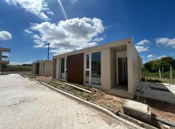 Casa · 45m² · 2 Ambientes · 1 Cochera · Casa en Venta en Barrio Bruk, Ringuelet