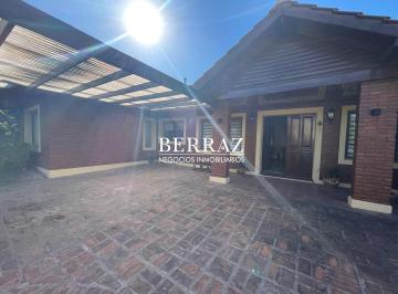 Casa · 160m² · 5 Ambientes · 3 Cocheras · Oportunidad! Casa Venta 3 Dorm. Barrio Boca Ratón Lote de 800 m² Pilar Zona Norte