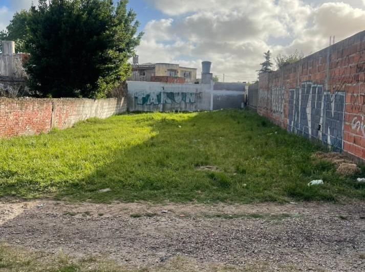 Terreno · 251m²