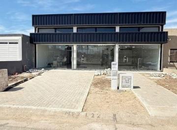 Local comercial de 2 ambientes, Córdoba · Docta Locales a Estrenar Sobre El Bv Principal Entrega Inmediata
