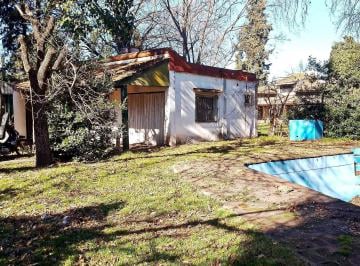 Casa · 62m² · 4 Ambientes · 3 Cocheras · Venta Casa 4 Ambientes a Reciclar Quincho y Pileta en Tortuguitas