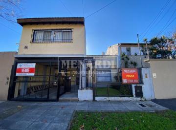Casa · 140m² · 4 Ambientes · 1 Cochera · Casa en Villa Ballester
