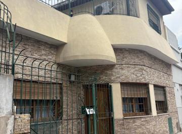 Casa · 100m² · 6 Ambientes · Lote/casa en Venta Villa Devoto – 504 m² Vendibles – Pb 5 Pisos 2 Retiros