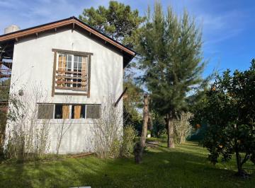 Casa · 109m² · 4 Ambientes · Casa en Venta - 3 Dorm. 3 Baños - Mar de Cobo