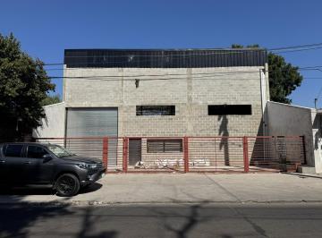 Bodega-Galpón · 900m² · 4 Cocheras · Galpón en Ituzaingó