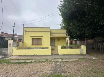 Casa de 4 ambientes, Ezeiza · Oportunidad Alquiler de 2 Dorm. en Ezeiza!