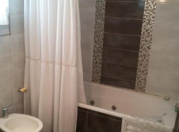 Casa · 220m² · 5 Ambientes · 2 Cocheras · Casa en Venta - 4 Dorm. 3 Baños - Mar del Plata
