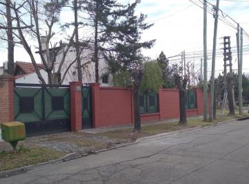 Terreno · 300m² · Excelente Lote en Venta Luis Guillon
