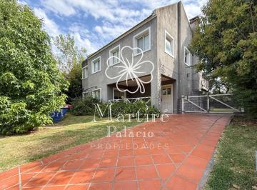 Casa · 188m² · 7 Ambientes · 2 Cocheras · Casa en Benavidez Greens