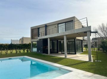 Casa · 234m² · 5 Ambientes · 4 Cocheras · Casa en Venta 5 Ambientes, Ayres Plaza, Pilar