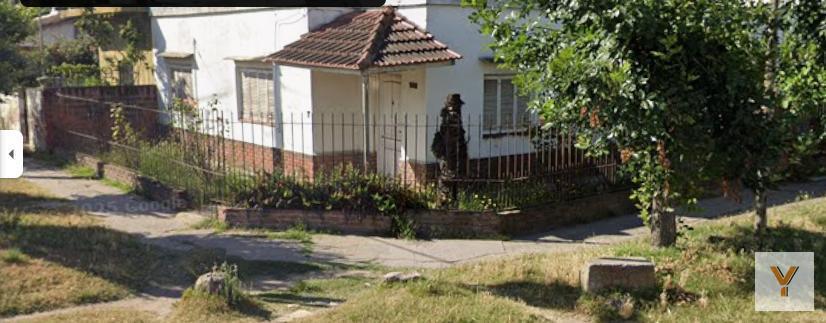 Casa 3 dorm, 118m² con cochera para 2 autos — Alvarado y Estado de Israel