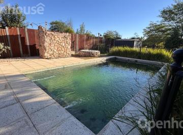 Casa · 230m² · 7 Ambientes · 2 Cocheras · Casa en Venta Zelaya