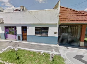 Casa · 135m² · 4 Ambientes · 1 Cochera · 2 Dorm 2 Baños Jardín Cochera - Venta Directa!