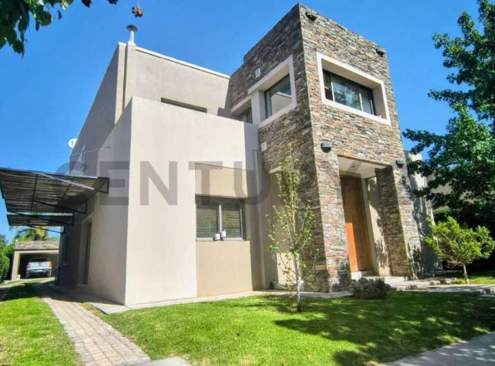 Casa en Rodeo de la Cruz