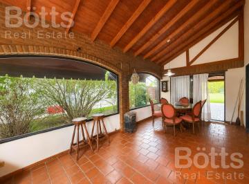 Casa · 105m² · 4 Ambientes · 2 Cocheras · Casa - Banco Provincia de Bs. As.