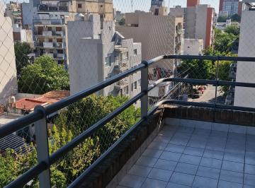 Departamento de 3 ambientes, Floresta · Depto de 3 Ambientes Piso Alto