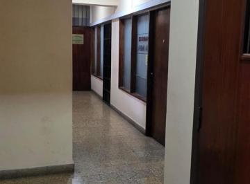 Oficina comercial · 33m² · 2 Ambientes · Oficina en Av Colón