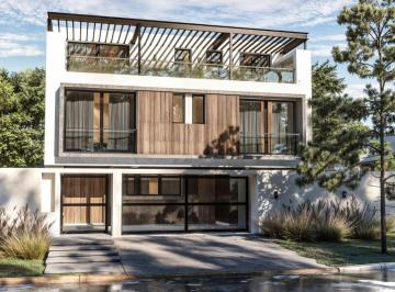 Casa de 6 ambientes, San Isidro · Casa 6 Ambientes en Venta Alquiler en Martínez