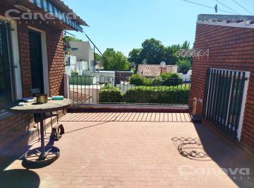 PH · 170m² · 7 Ambientes · 1 Cochera · PH en Venta en Martínez, Terraza con Parrilla y Jacuzzi