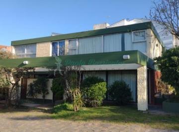 Departamento · 60m² · 3 Ambientes · Vendo Deptartamento en Pinamar Cerca del Mar Los Robles